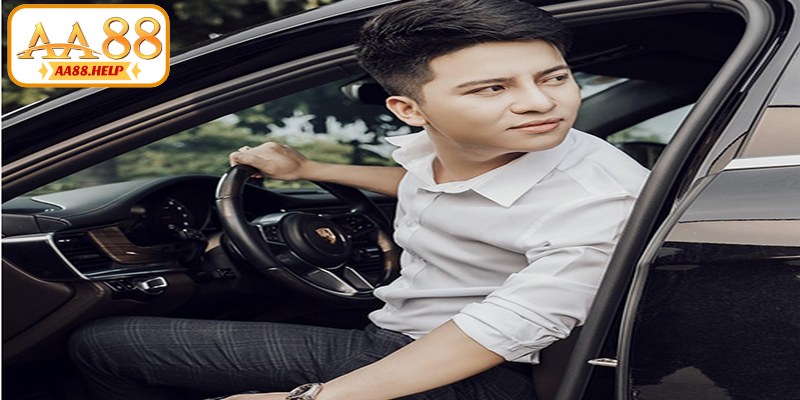 Minh Lâm là nhà sáng lập kiêm Giám đốc điều hành của nhà cái AA88